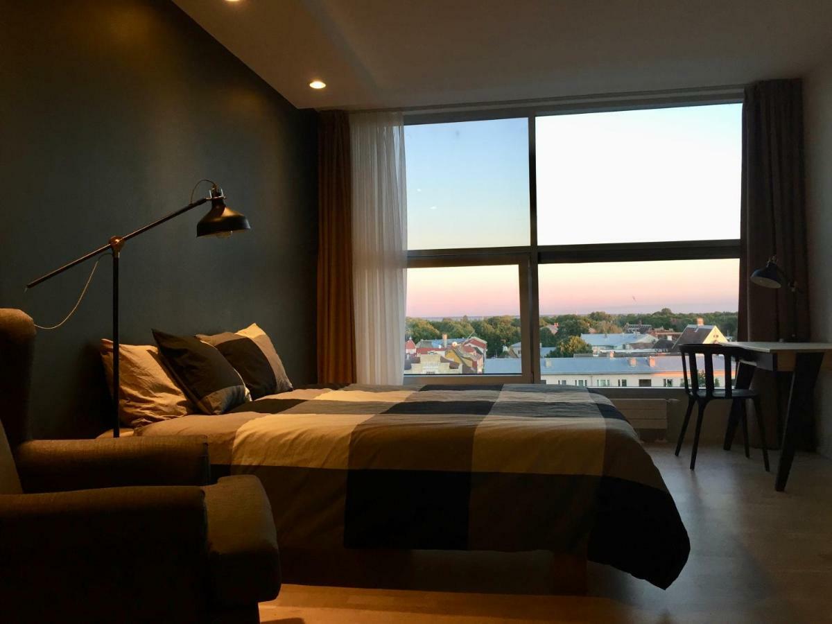 City View Apartment, Free Parking Pärnu Buitenkant foto